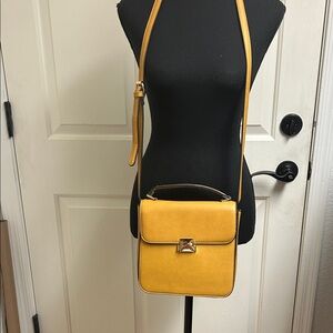 Purse, Brown camel 100% PVC, Lining 100% Polyester with gold snap closure, EUC